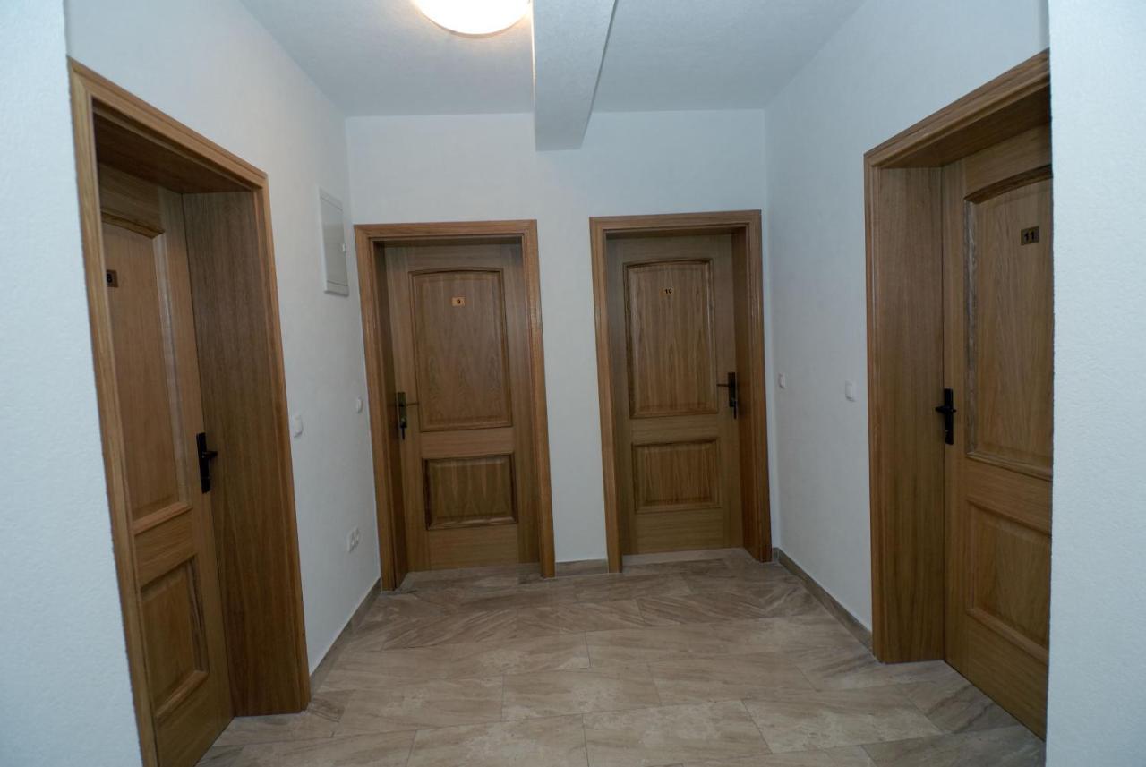 Apartments Vesna غراداك المظهر الخارجي الصورة