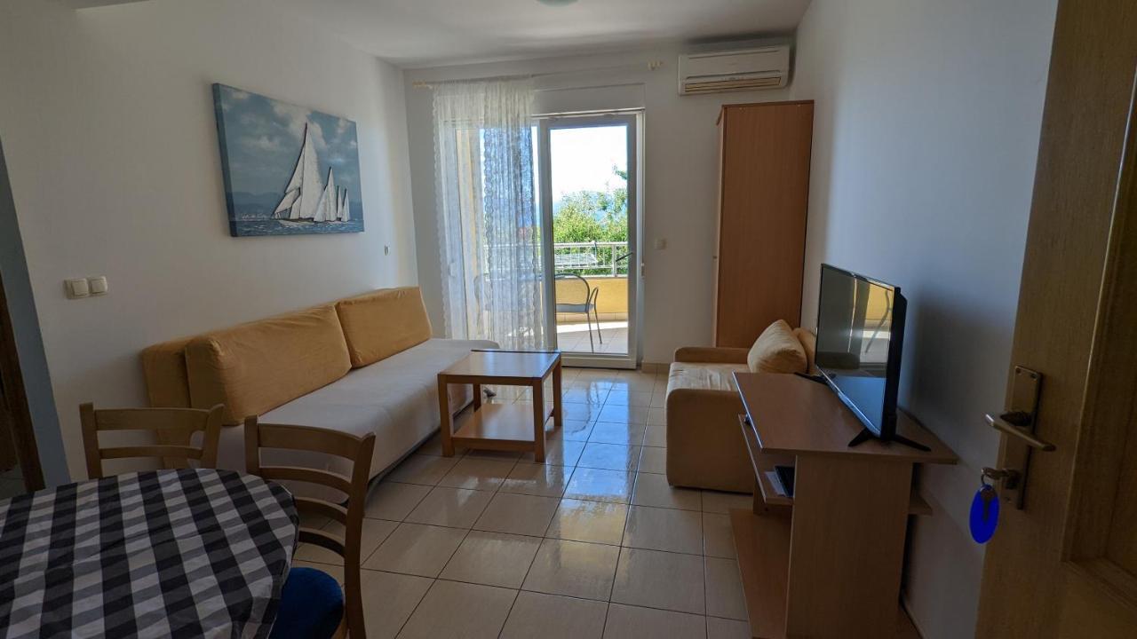 Apartments Vesna غراداك الغرفة الصورة