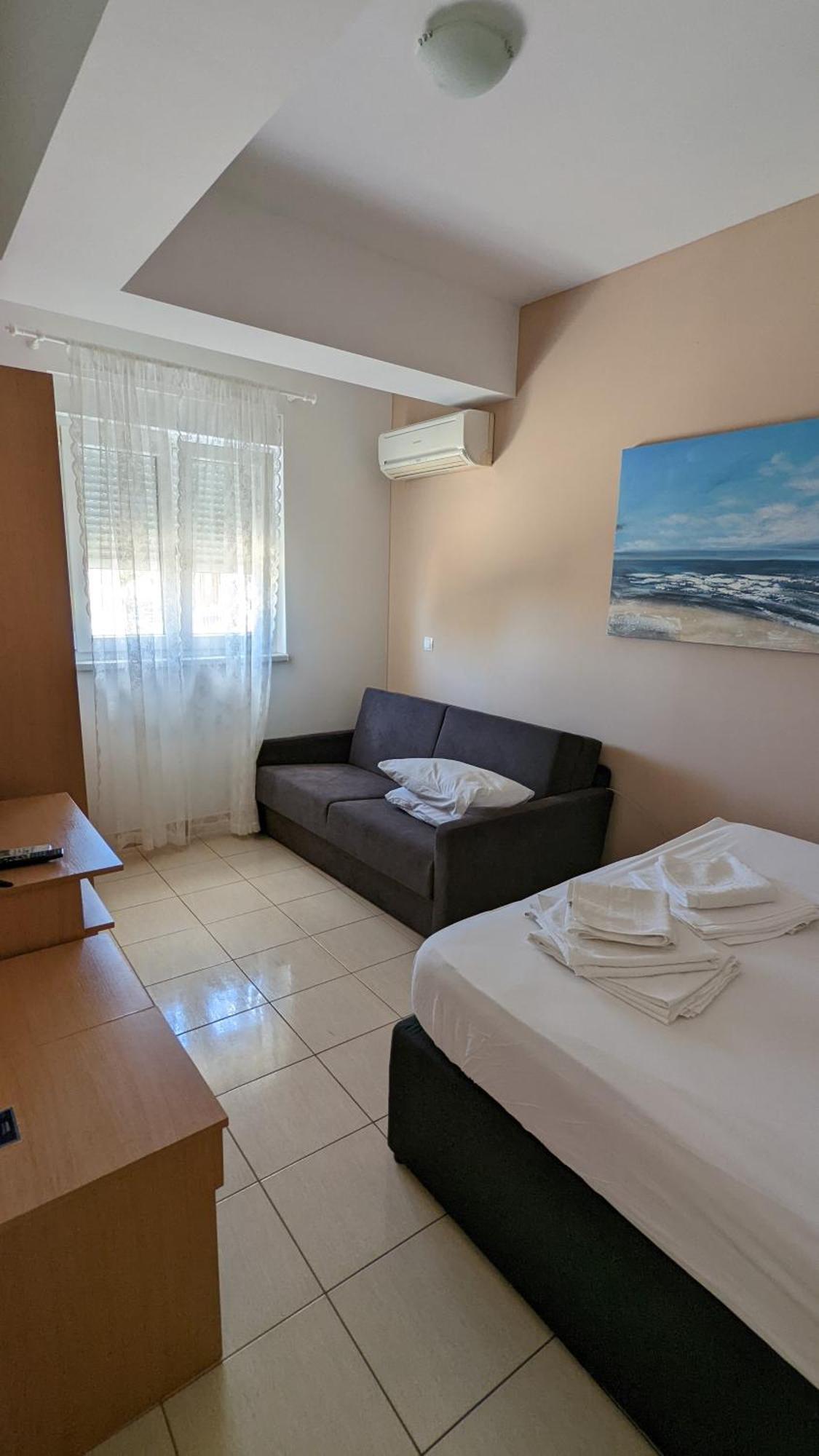 Apartments Vesna غراداك الغرفة الصورة
