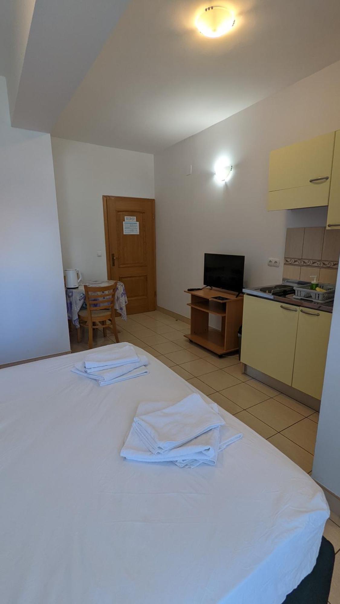 Apartments Vesna غراداك الغرفة الصورة