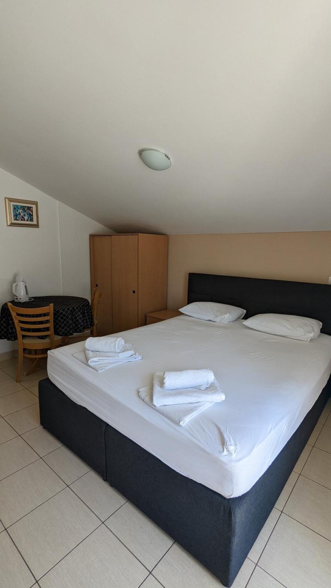 Apartments Vesna غراداك الغرفة الصورة