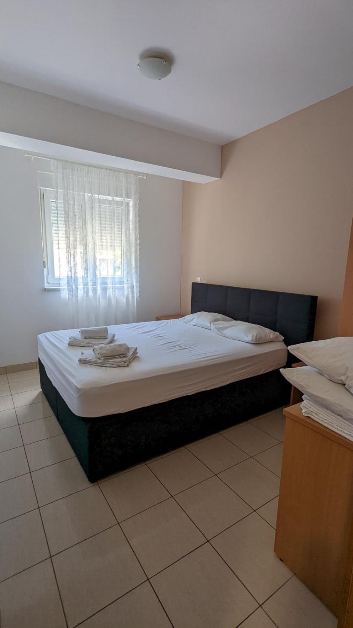 Apartments Vesna غراداك الغرفة الصورة
