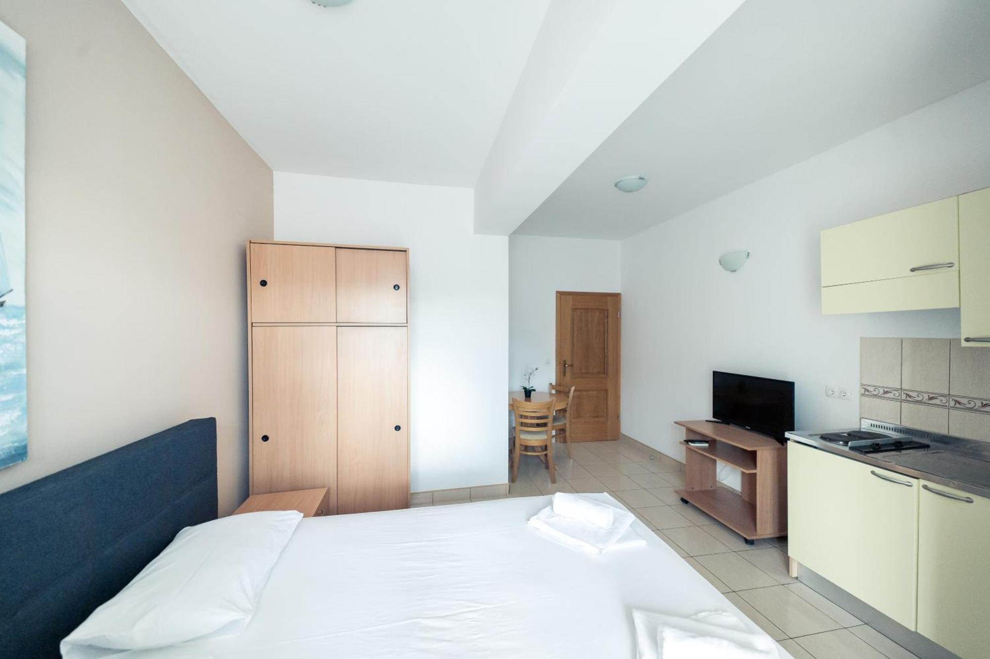 Apartments Vesna غراداك الغرفة الصورة